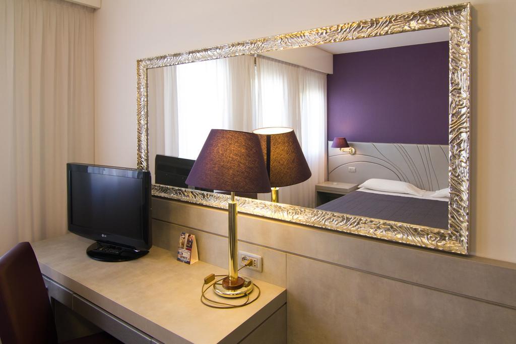 Hotel Alan Anzola dell'Emilia Dış mekan fotoğraf